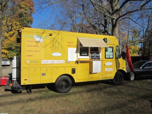 and if the grilled cheese truck wasn't great enough, there was also a crepe truck!